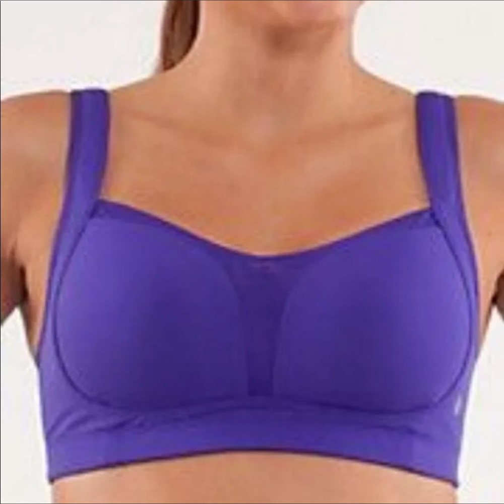 Lululemon Ta Ta Tamer II. Size 32D.